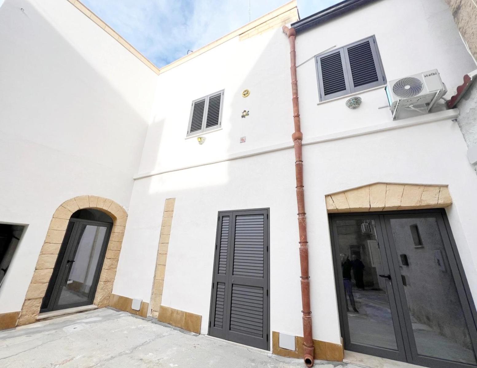 Centro-Archimede Rooms Castelvetrano Dış mekan fotoğraf
