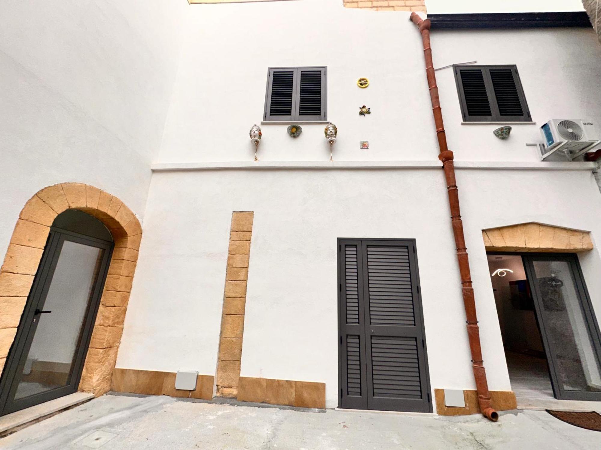 Centro-Archimede Rooms Castelvetrano Dış mekan fotoğraf